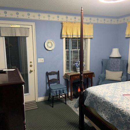 Weatherpine Inn Niagara-on-the-Lake ภายนอก รูปภาพ