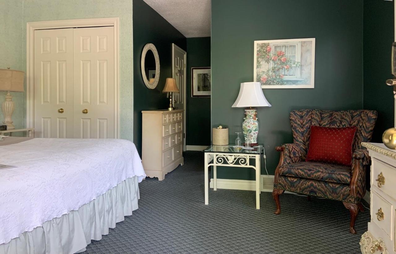 Weatherpine Inn Niagara-on-the-Lake ภายนอก รูปภาพ
