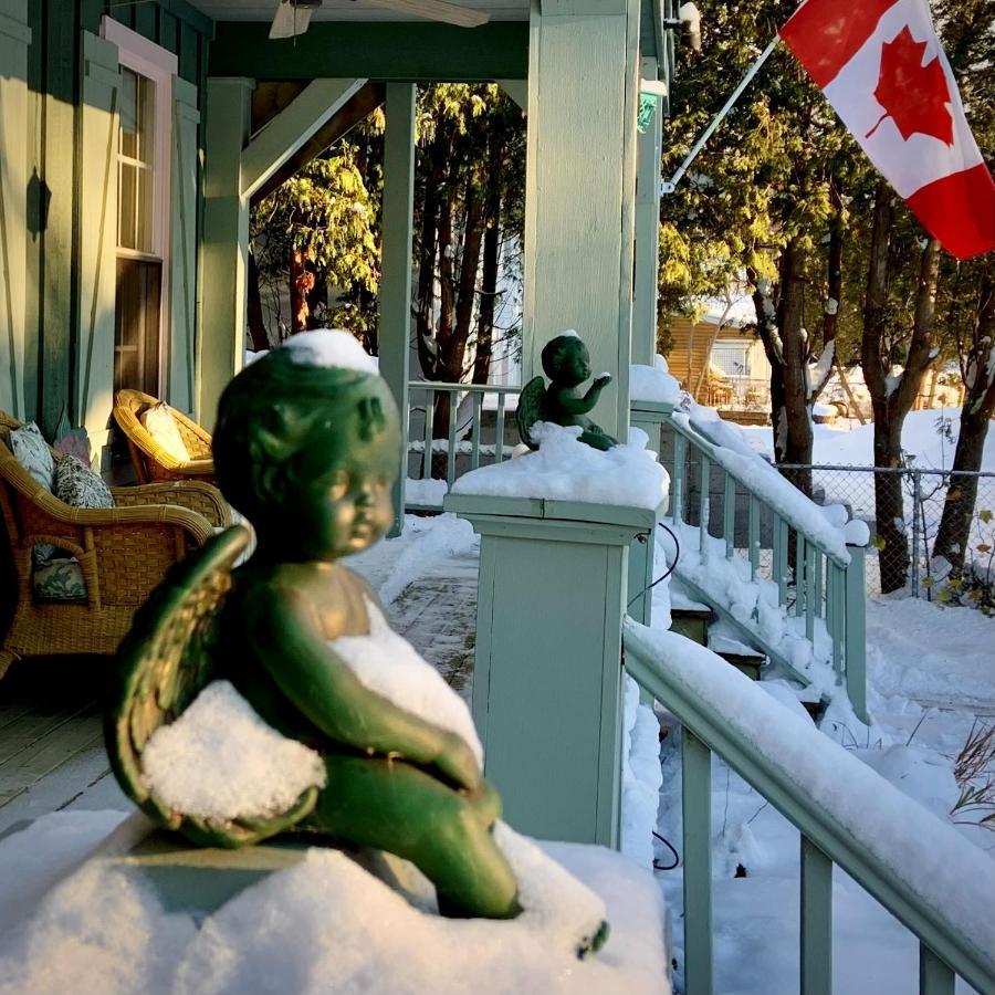 Weatherpine Inn Niagara-on-the-Lake ภายนอก รูปภาพ