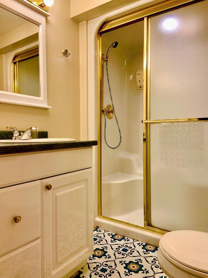 Weatherpine Inn Niagara-on-the-Lake ภายนอก รูปภาพ